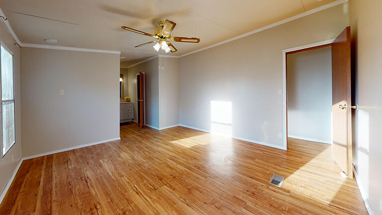 11601 Vonore Road Loudon, TN 37774 - Photo 19 of 25 11601-Vonore-Road-Master-Bedroom(1)