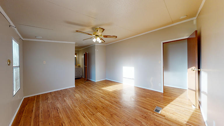 11601 Vonore Road Loudon, TN 37774 - Photo 21 of 25 11601-Vonore-Road-Master-Bedroom