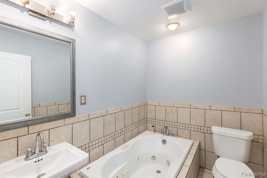 2657 Frankson Avenue Rochester, MI 48307 - Photo 20 of 27