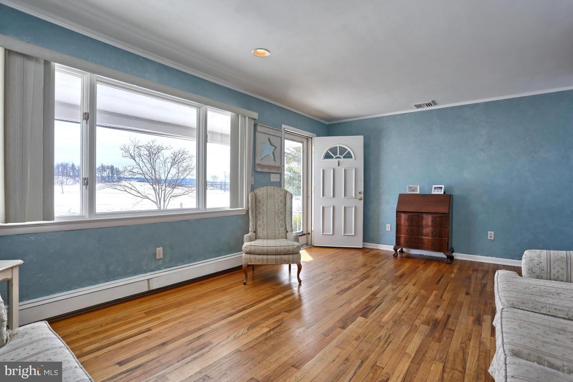 345 East Evergreen Road Lebanon, PA 17042 - Photo 3 of 35 Gallery Image 3