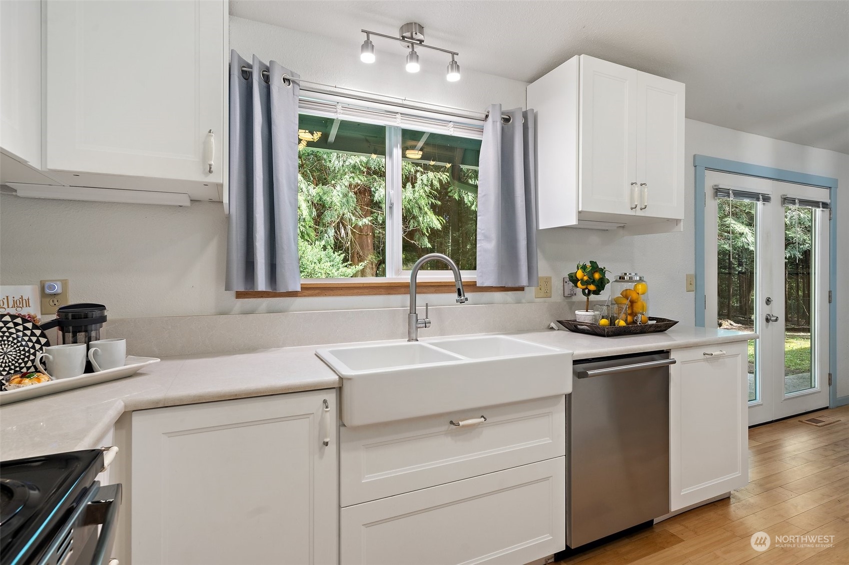 23890 Bond Road Northeast Poulsbo, WA 98370 - Photo 13 of 40 Gallery Image 13