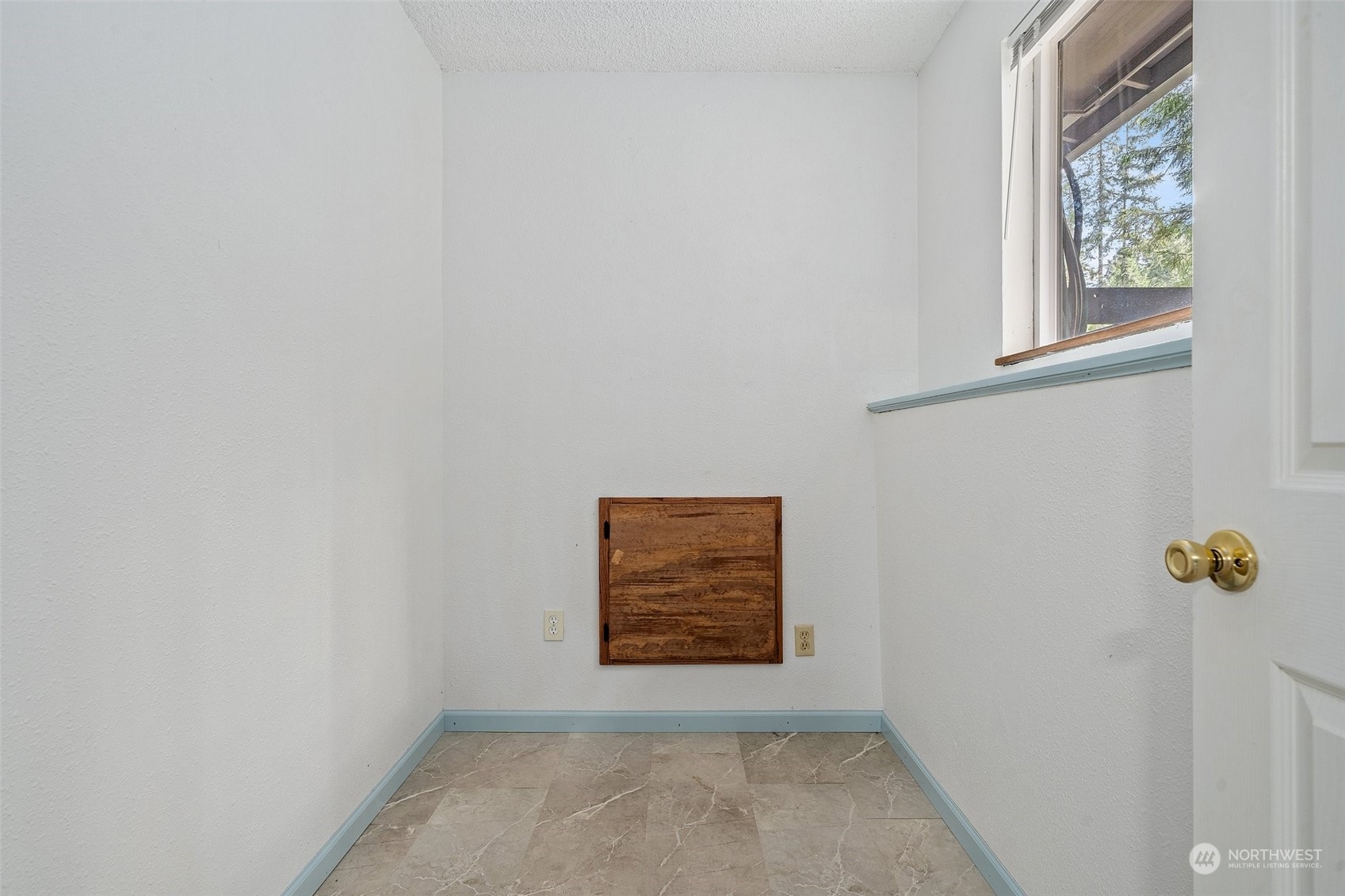 23890 Bond Road Northeast Poulsbo, WA 98370 - Photo 26 of 40 Gallery Image 26