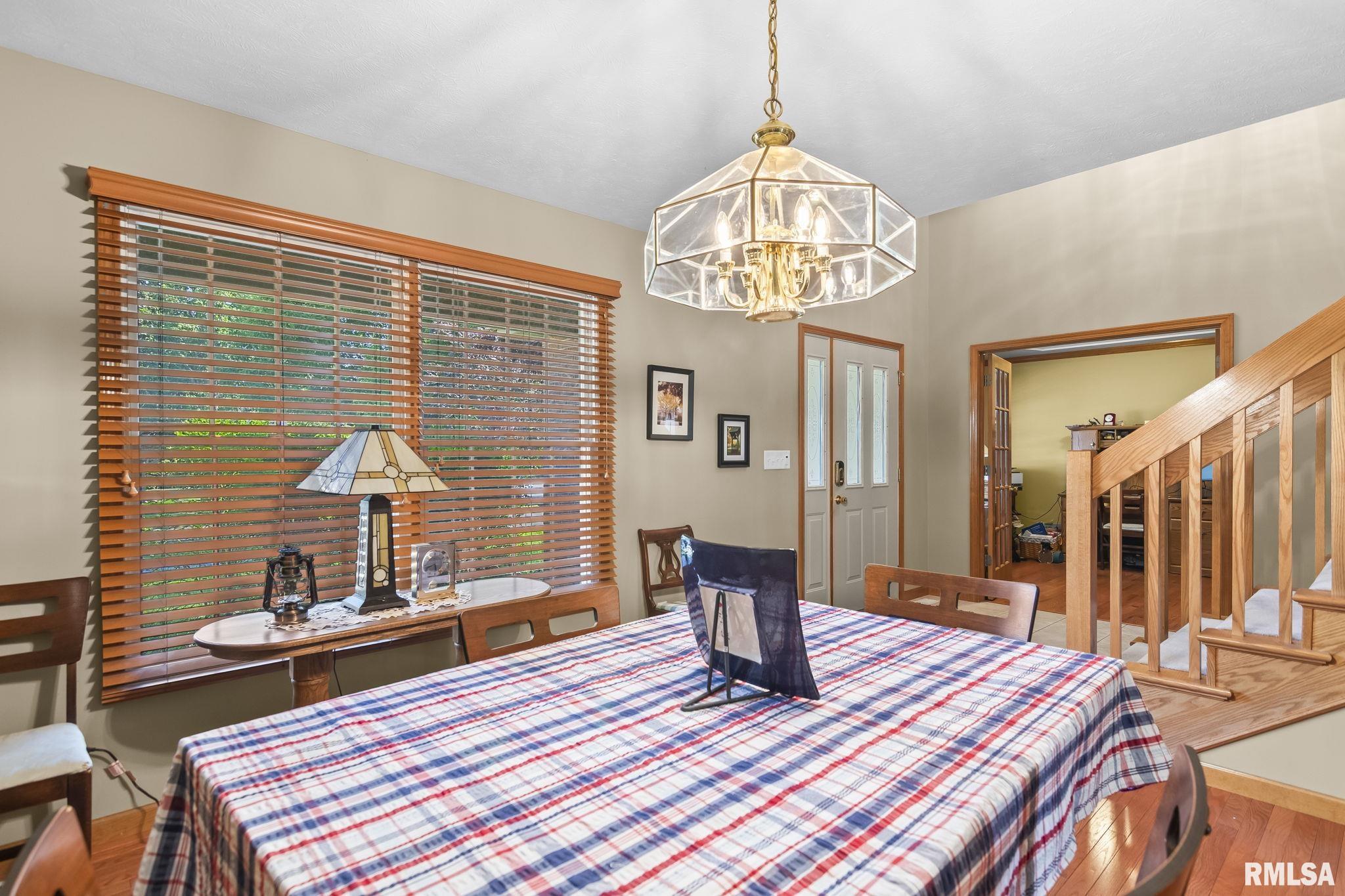 3908 Thackeray Drive Springfield, IL 62711 - Photo 10 of 43