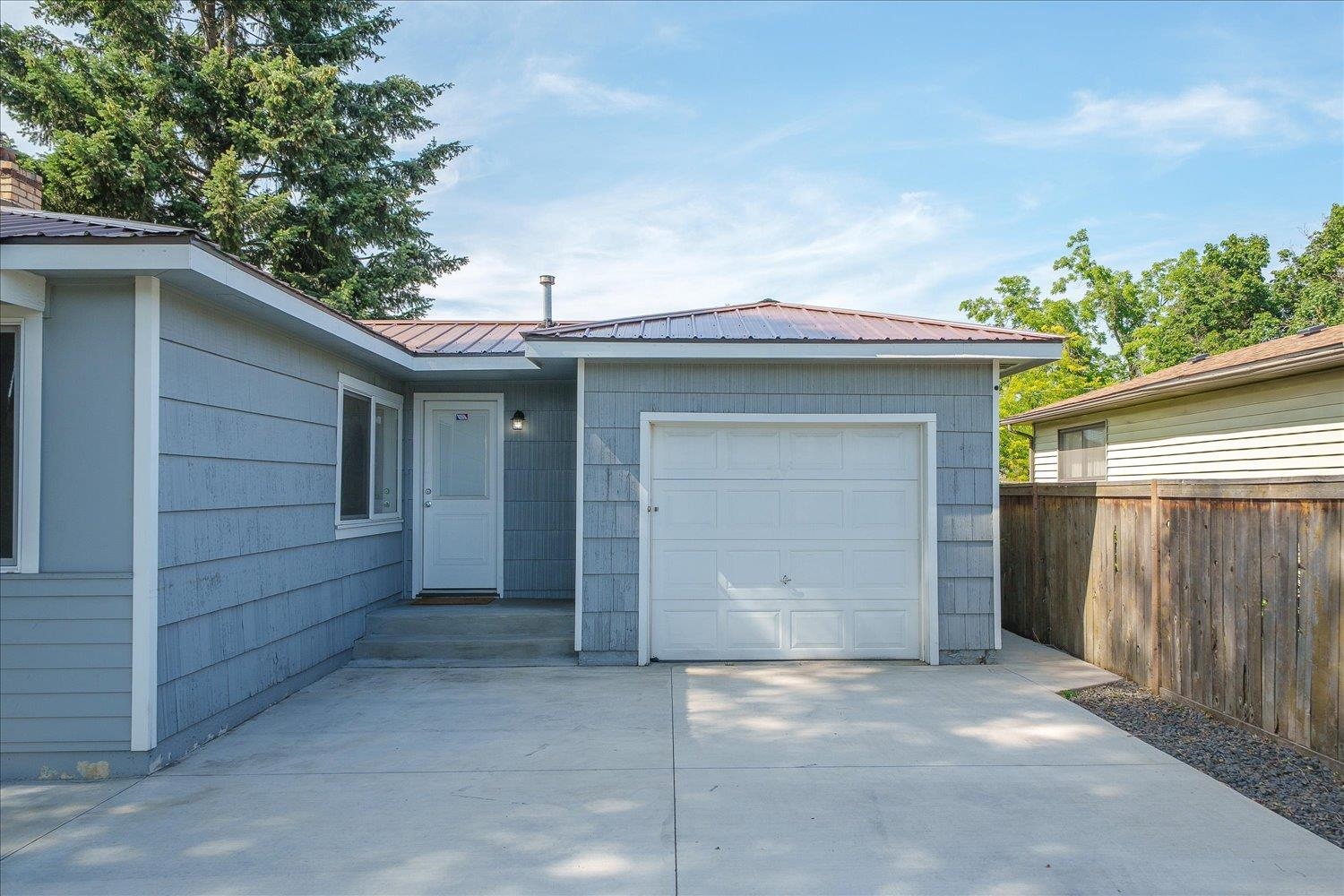 8209 East Indiana Avenue Spokane Valley, WA 99212 - Photo 5 of 48