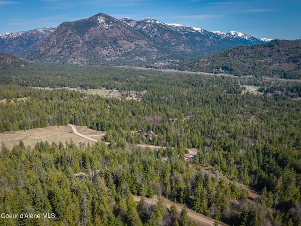 $269,000 | 940 Sled Run Trail, Clark Fork, ID 83811