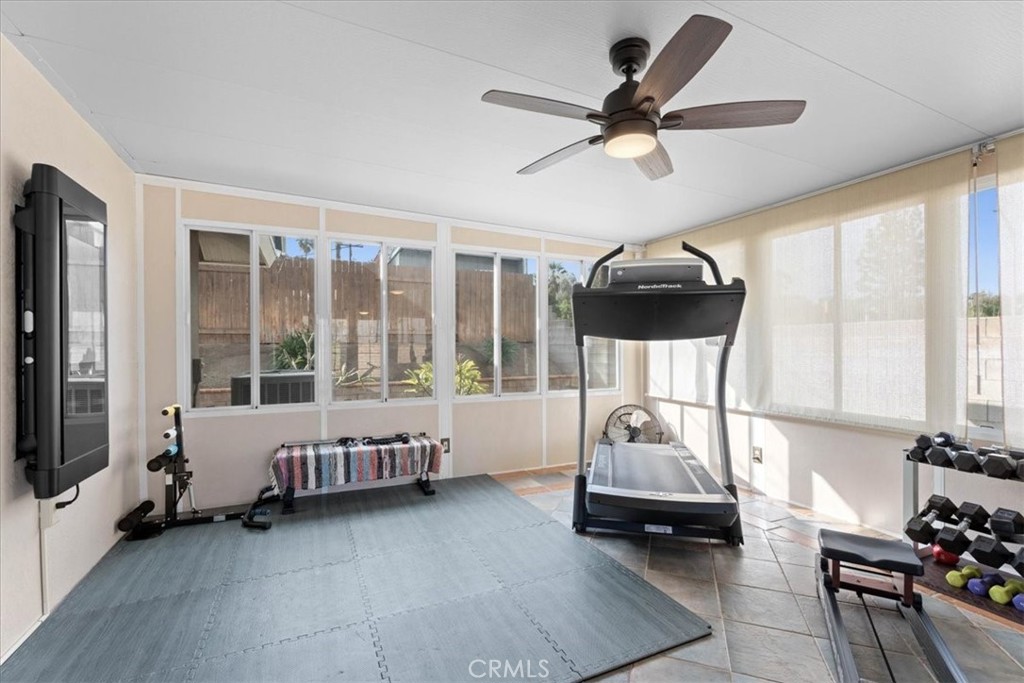 6213 Academy Avenue Riverside, CA 92506 - Photo 16 of 38 Perfect Spot for the Gym