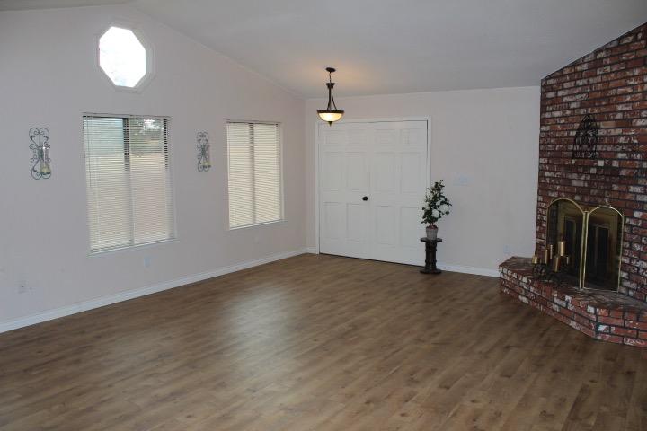 32045 Delaware Road Coarsegold, CA 93614 - Photo 8 of 42 Gallery Image 8