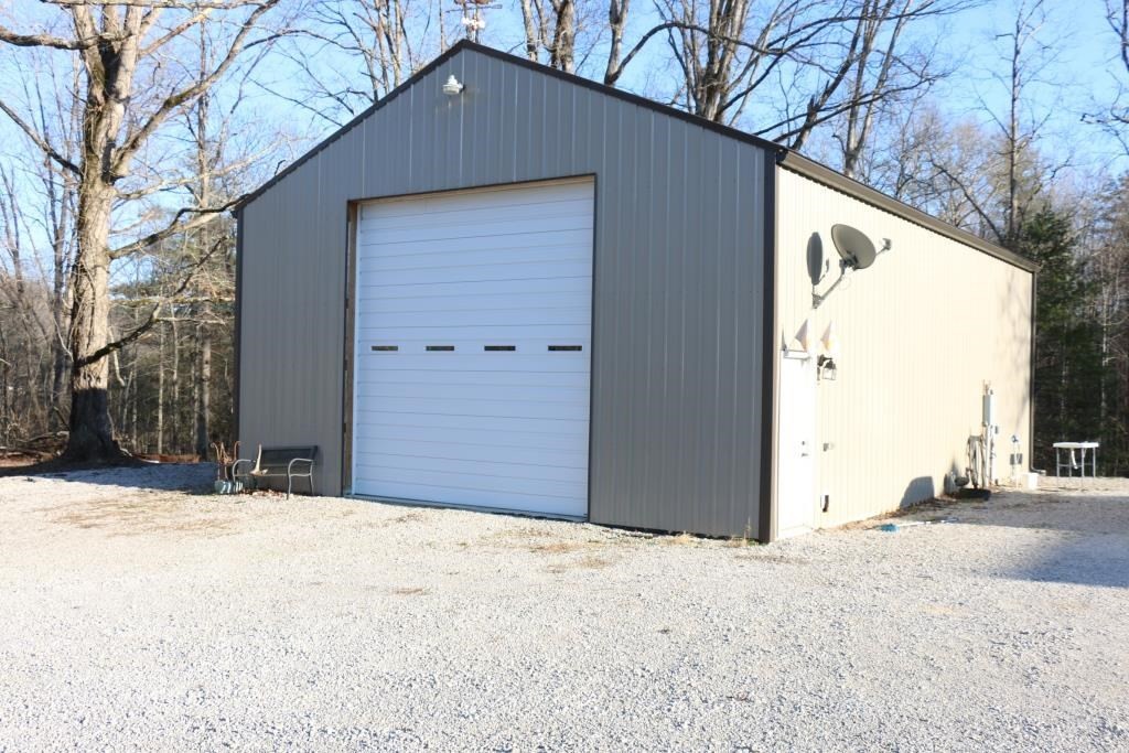 2096 Terry Road Oneida, TN 37841 - Photo 11 of 44