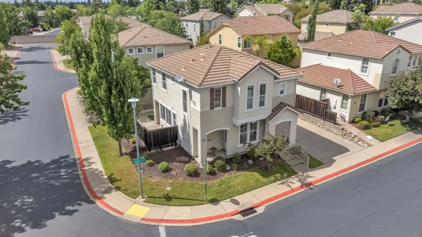$615,000 | 703 Ward Way, Folsom, CA 95630