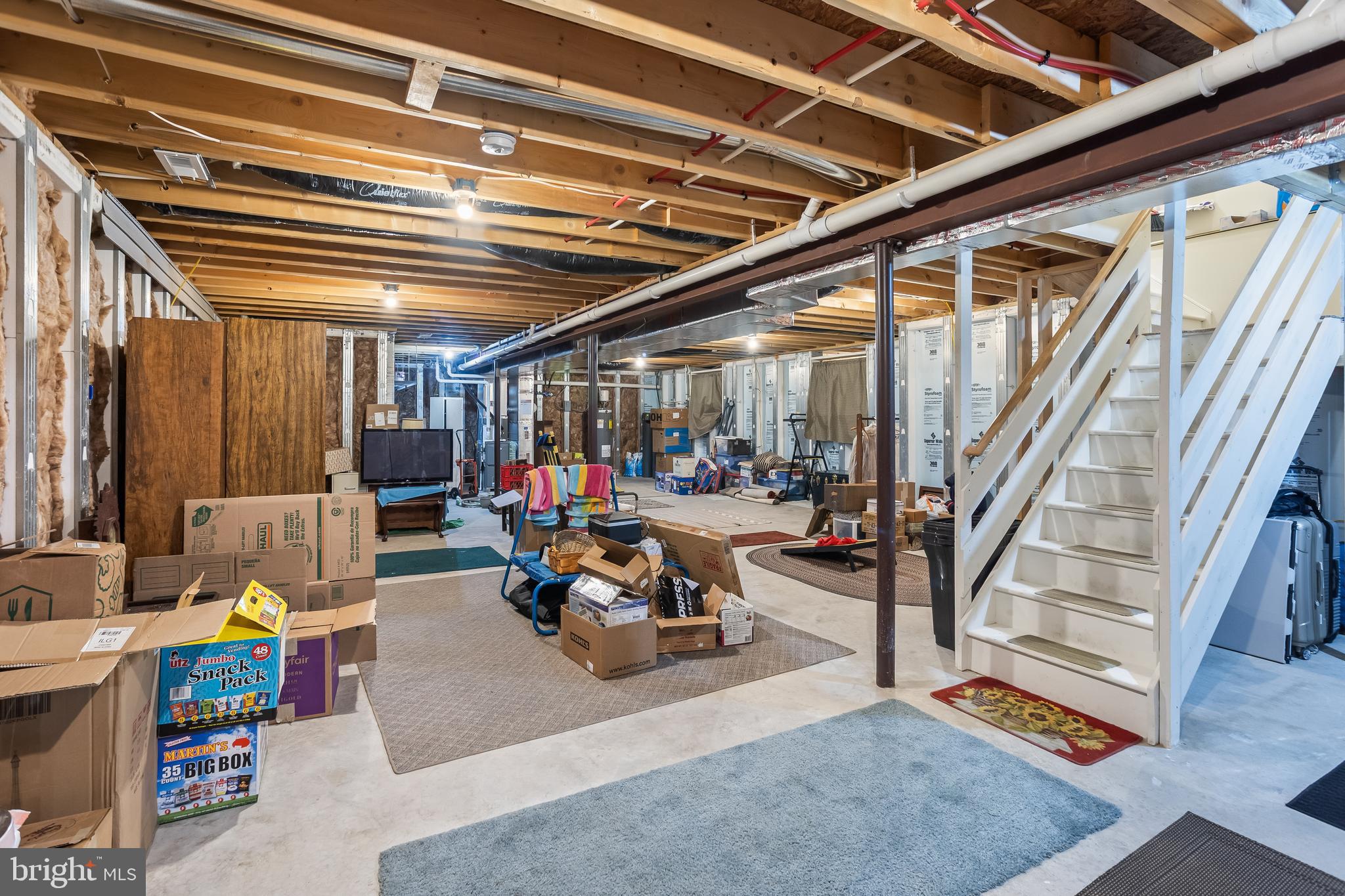 2069 Spring Wood Lane Mechanicsburg, PA 17055 - Photo 34 of 41 a view of a room with lots of furniture and toys