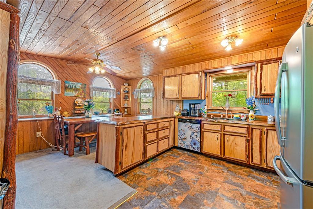 21 Ritenour Ridge Melcroft, PA 15462 - Photo 13 of 39