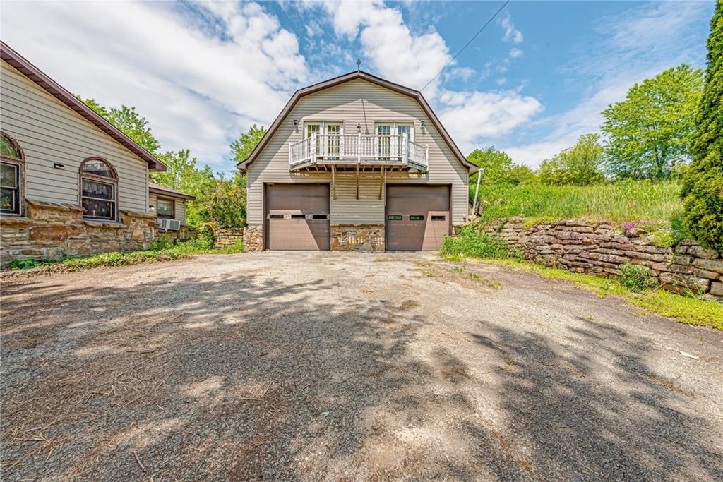 21 Ritenour Ridge Melcroft, PA 15462 - Photo 3 of 39