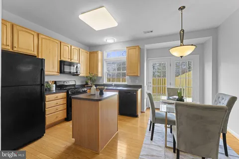 $460,000 | 9822 Maitland Loop, Bristow, VA 20136