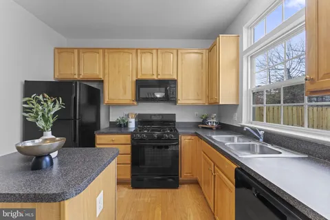 $460,000 | 9822 Maitland Loop, Bristow, VA 20136