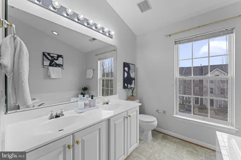 $460,000 | 9822 Maitland Loop, Bristow, VA 20136