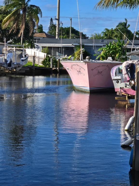 1611 Southwest 3rd Avenue Pompano Beach, FL 33060 - Photo 34 of 35 a view of swimming pool with outdoor seating
