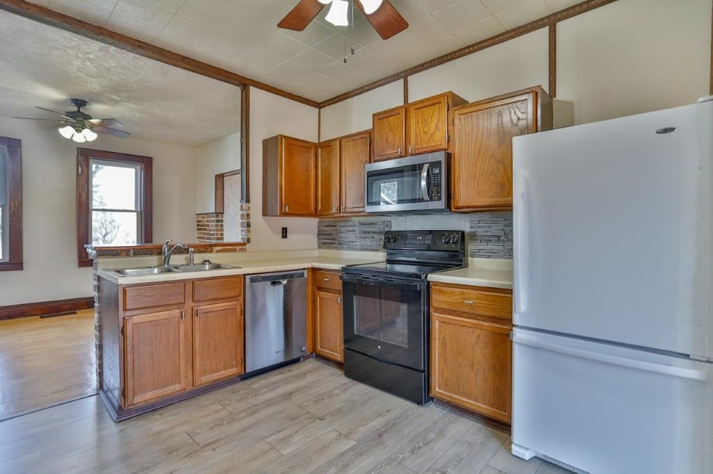 237490 Allen Street Athens, WI 54411 - Photo 14 of 39