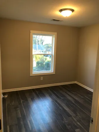 $2,000 | 3542 Douglass Avenue, Memphis, TN 38111