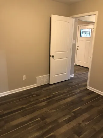 $2,000 | 3542 Douglass Avenue, Memphis, TN 38111
