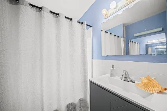 $299,000 | 769-771 Belmont Avenue, Springfield, MA 01108