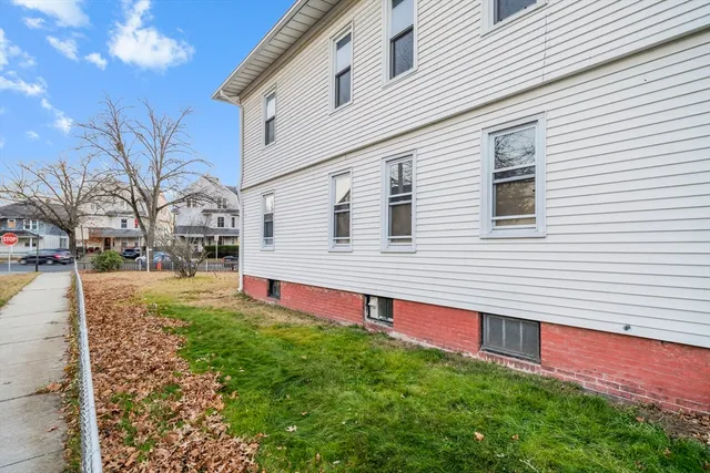 $299,000 | 769-771 Belmont Avenue, Springfield, MA 01108