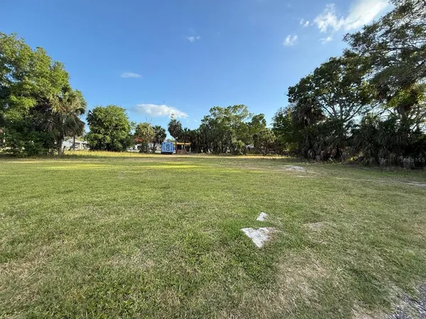 $650,000 | 3733 6th Street South, St. Petersburg, FL 33705