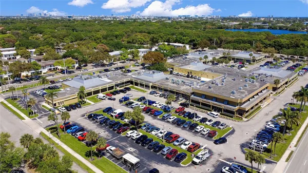 $3,100 | 3365 Sheridan Street, Hollywood, FL 33021