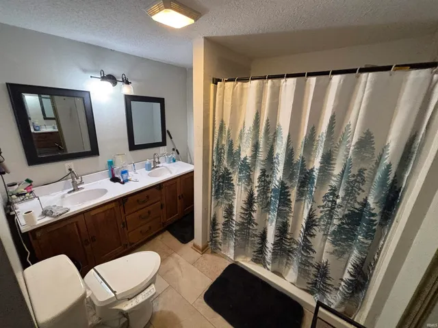 $199,000 | 1565 Highway 116, Bluffton, IN 46714