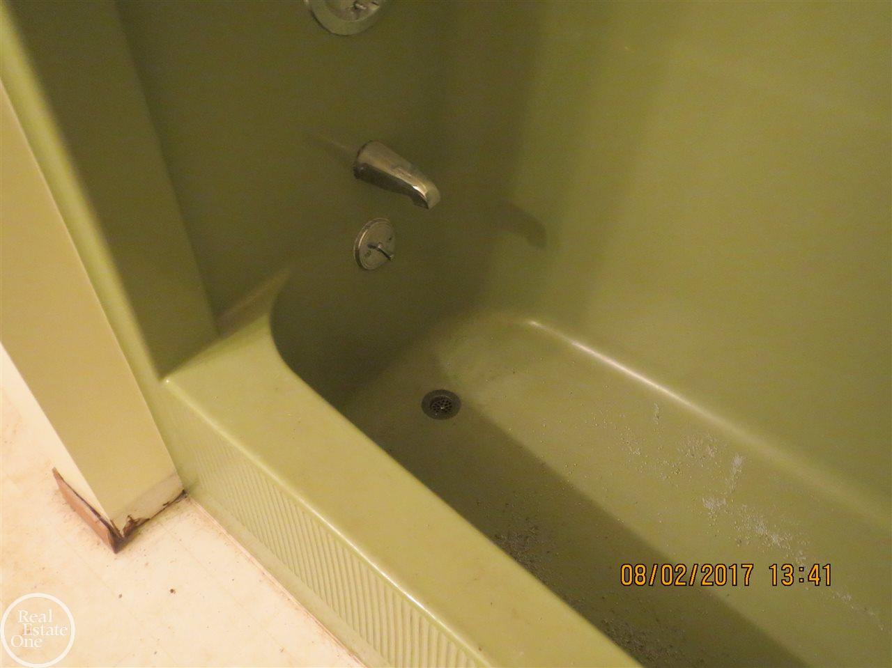 9800 Grossman Road Manchester, MI 48158 - Photo 11 of 36 31327537-10.JPG