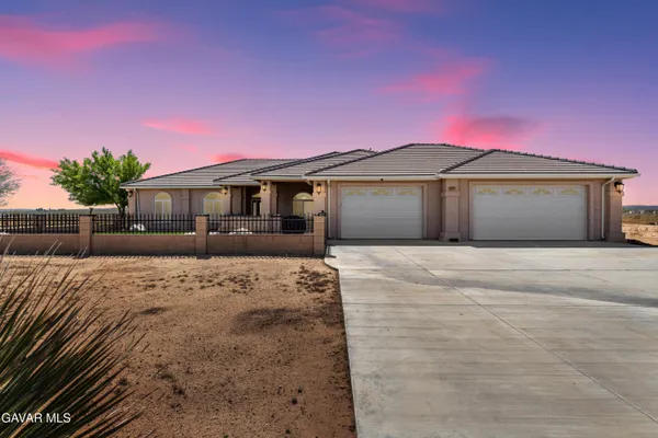 $569,000 | 9828 Magnolia Avenue, California City, CA 93505