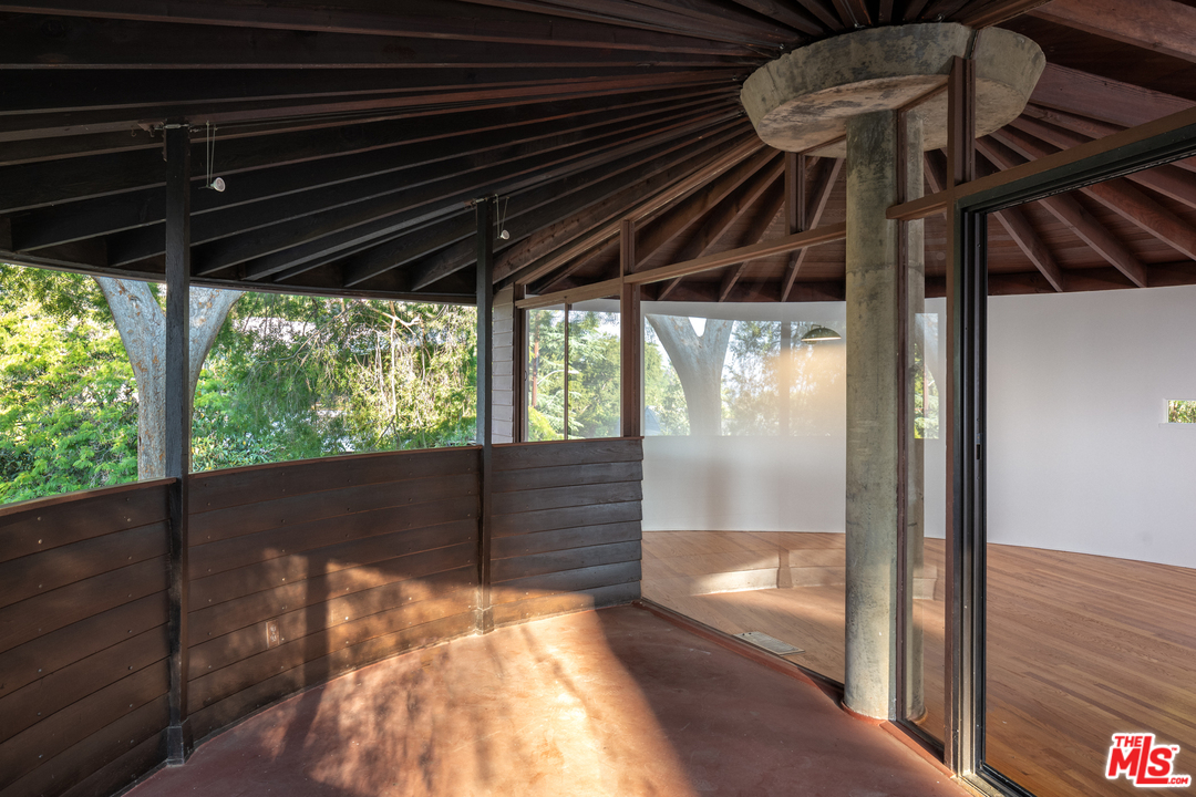 4235 Las Cruces Drive Sherman Oaks, CA 91403 - Photo 6 of 15