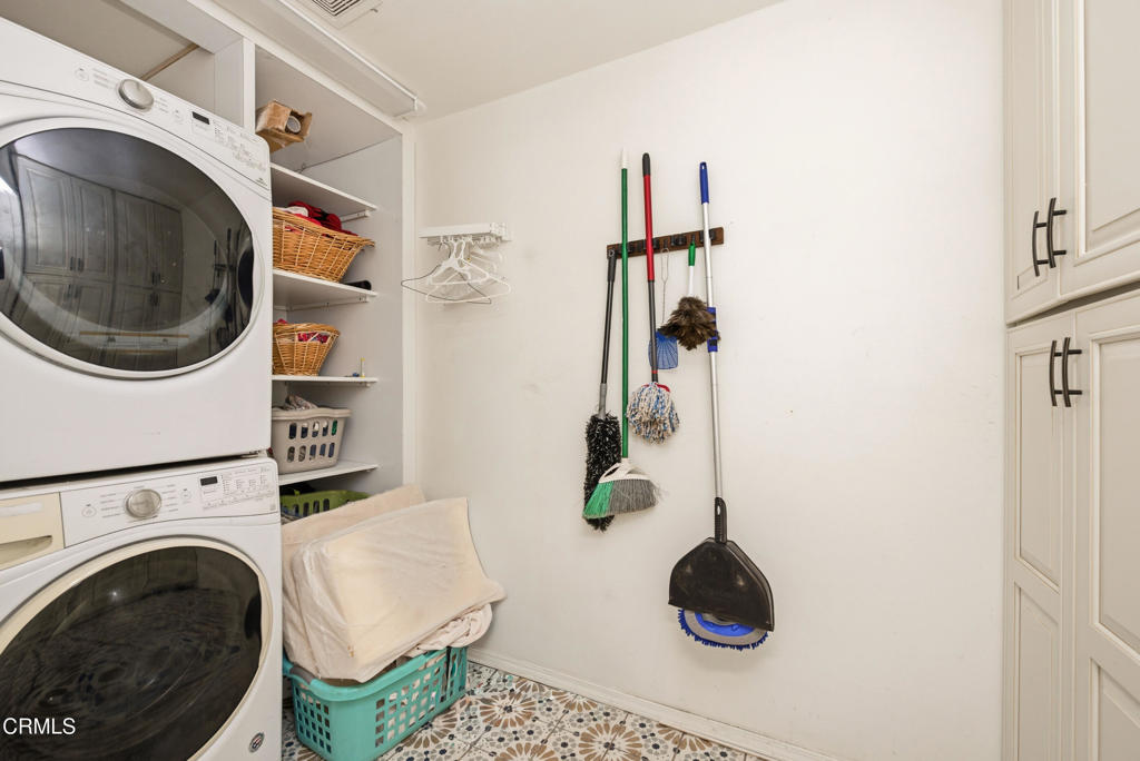 616 Island View Street Fillmore, CA 93015 - Photo 27 of 57 a close view of a utility room with dryer and washer