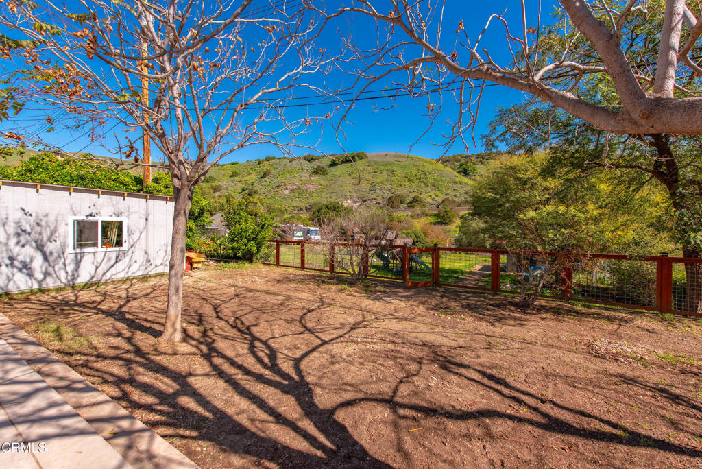 616 Island View Street Fillmore, CA 93015 - Photo 33 of 57 a view of a backyard