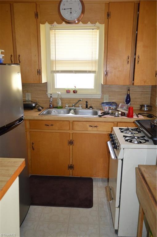 1440 Wildlife Road Mount Airy, NC 27030 - Photo 3 of 17 Gallery Image 3