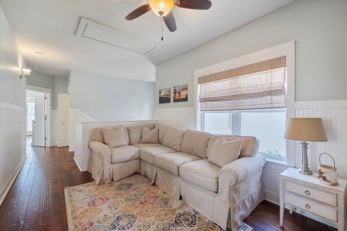 3581 Waverly Circle Destin, FL 32541 - Photo 21 of 33 a living room with furniture and a flat screen tv