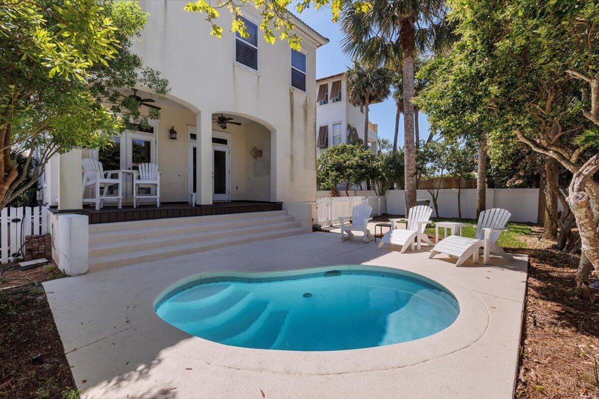 3581 Waverly Circle Destin, FL 32541 - Photo 30 of 33 a view of yard with outdoor seating