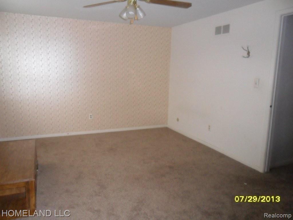 6709 Andersonville Road Clarkston, MI 48346 - Photo 11 of 19 Bedroom 1