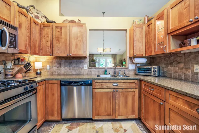 $439,900 | 2324 Whimbrel Court Northeast, Grand Rapids, MI 49505