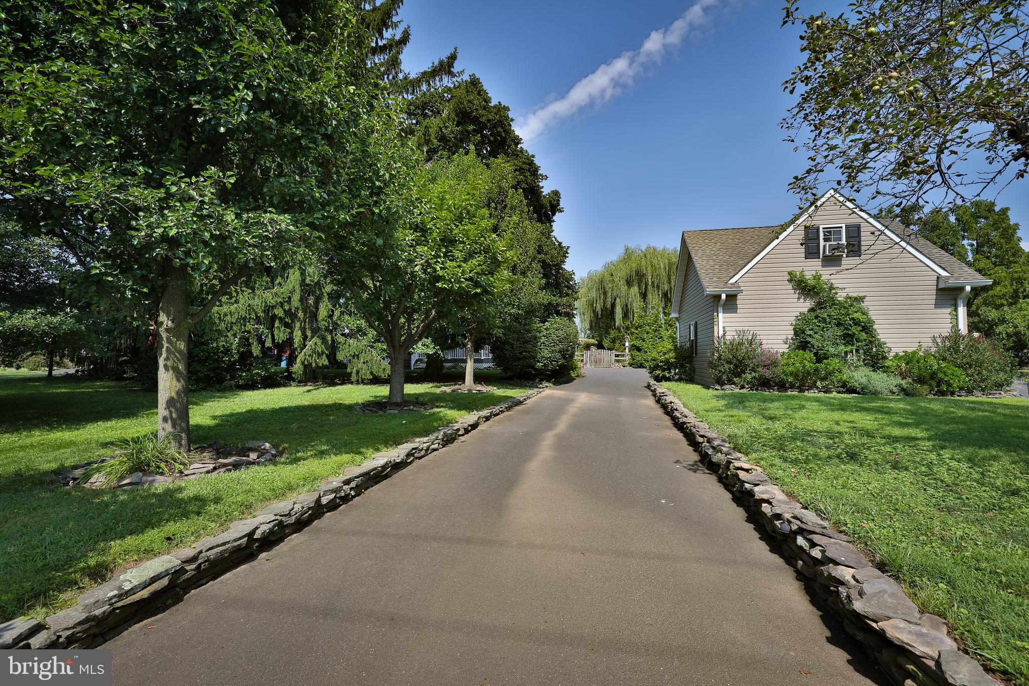 116 Meetinghouse Road Hatboro, PA 19040 - Photo 4 of 34 Gallery Image 4