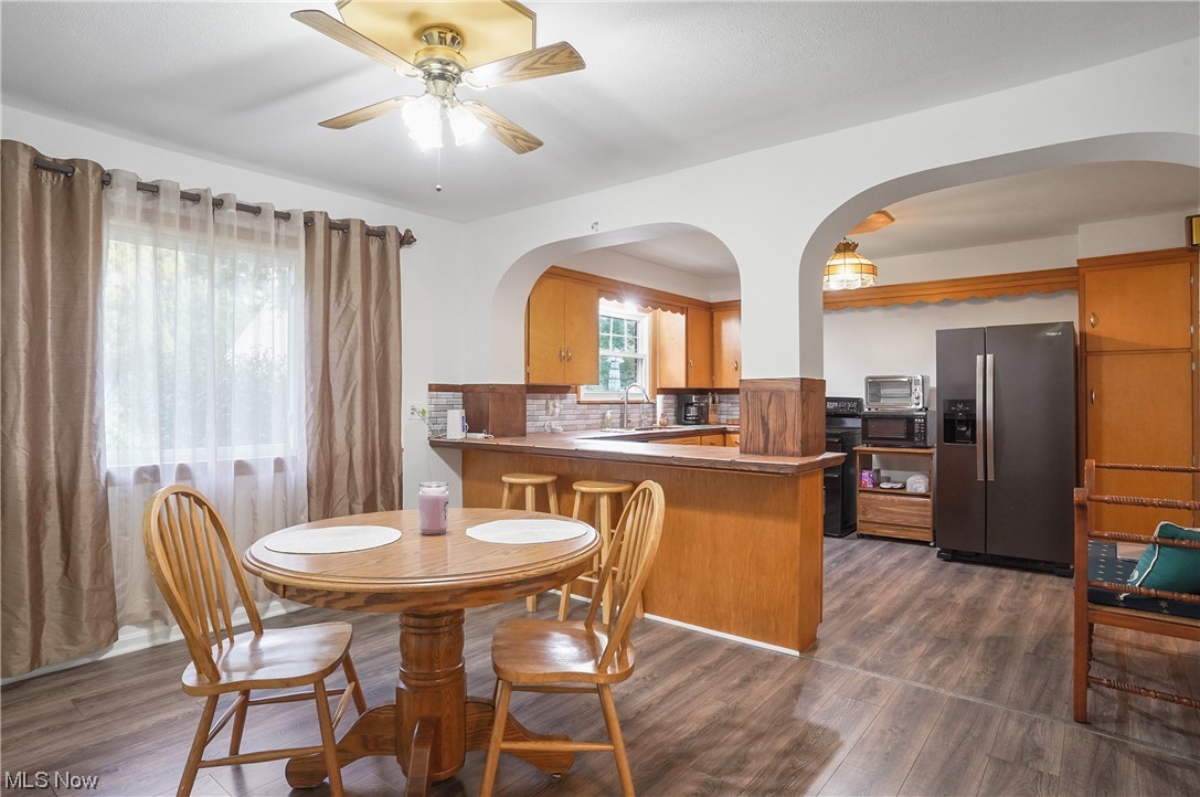2073 Canton Road Akron, OH 44312 - Photo 4 of 21