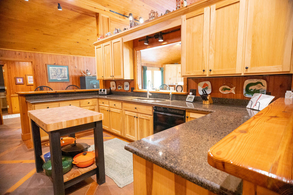 104 State Rd S-15-92 Walterboro, SC 29488 - Photo 21 of 75 IMG_5606