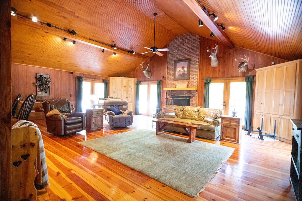 104 State Rd S-15-92 Walterboro, SC 29488 - Photo 23 of 75 IMG_5587