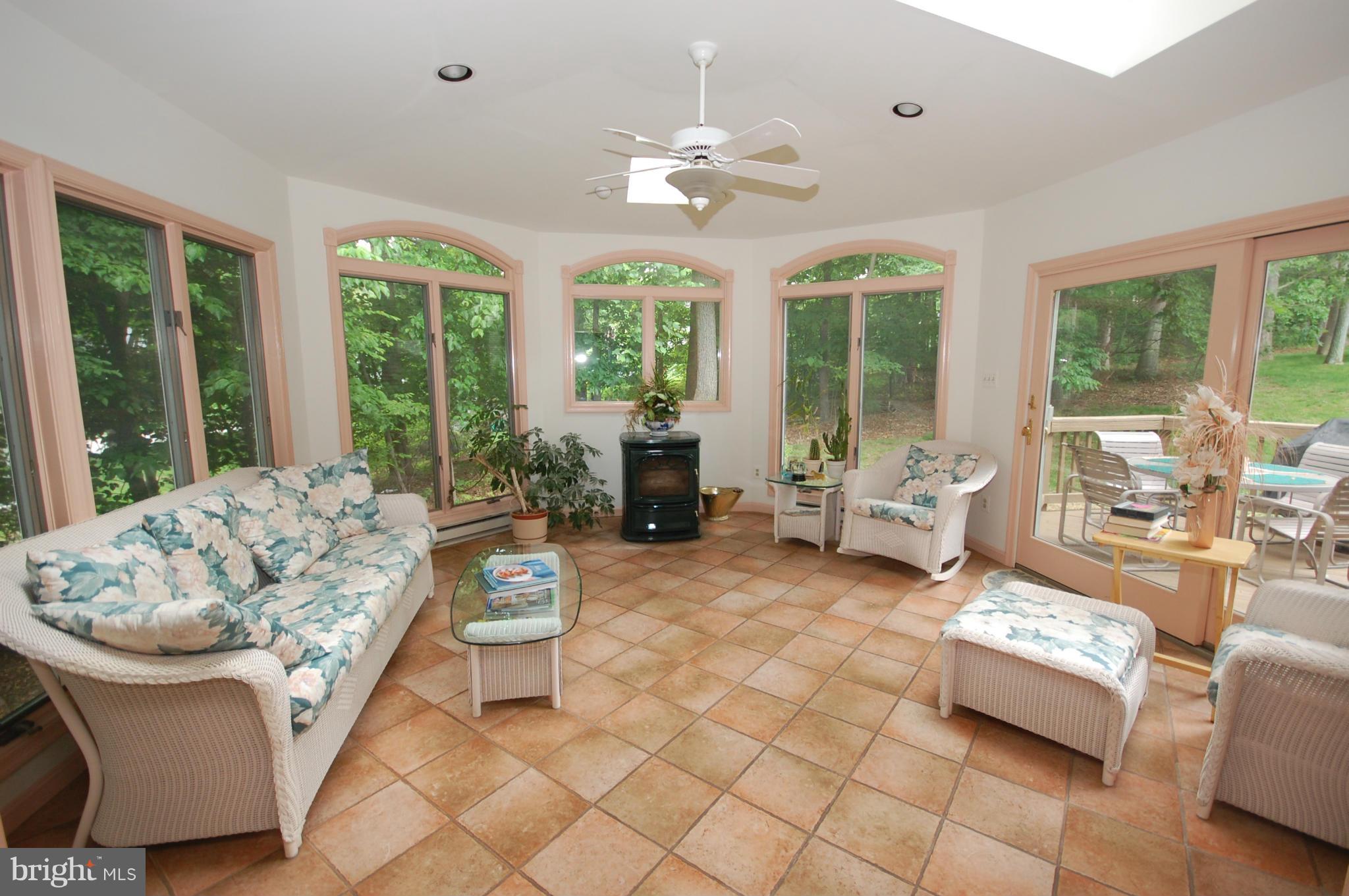 7105 Rivers View Court Columbia, MD 21044 - Photo 23 of 28 Sunroom