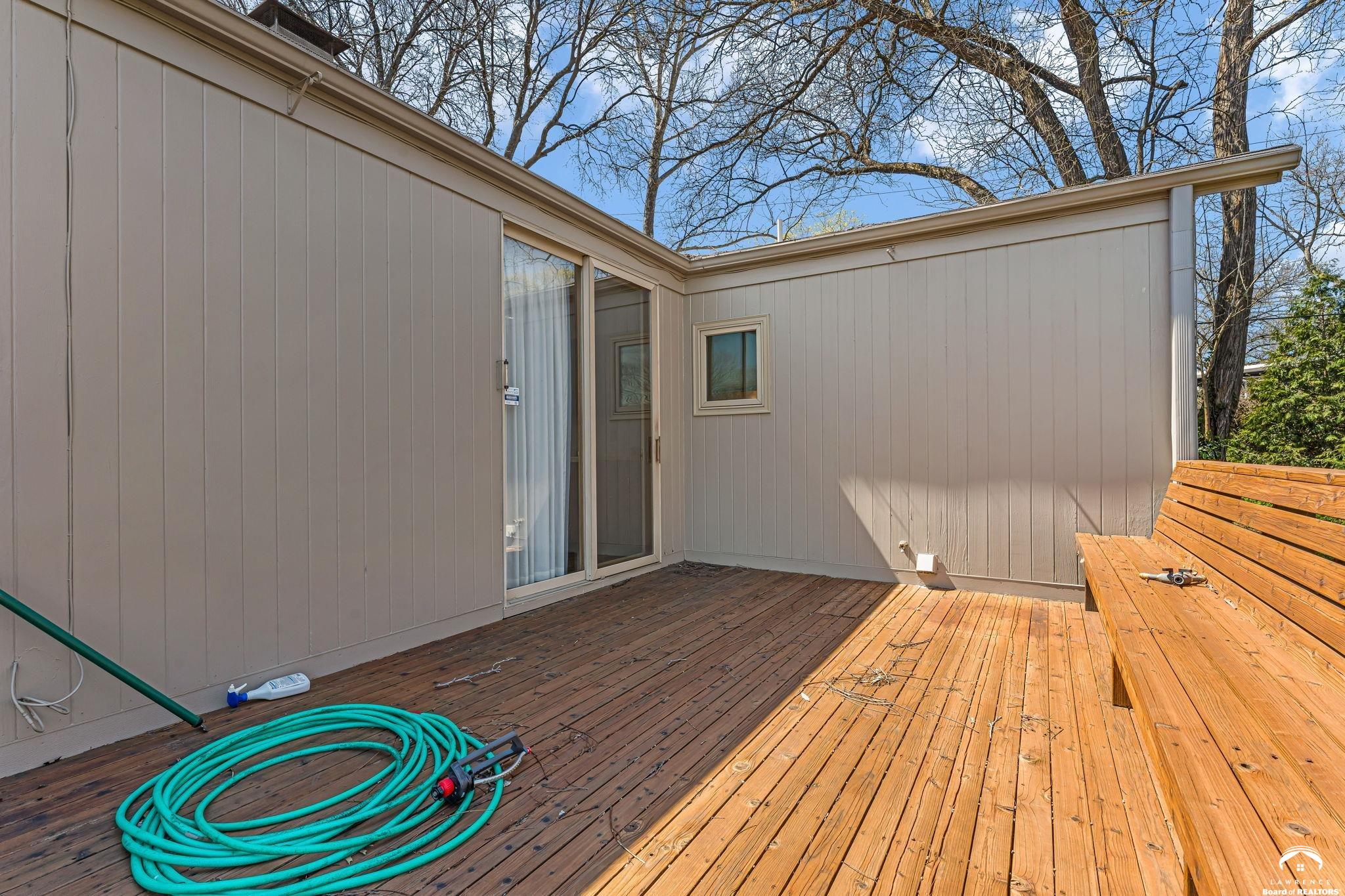 1033 Avalon Road Lawrence, KS 66044 - Photo 35 of 38