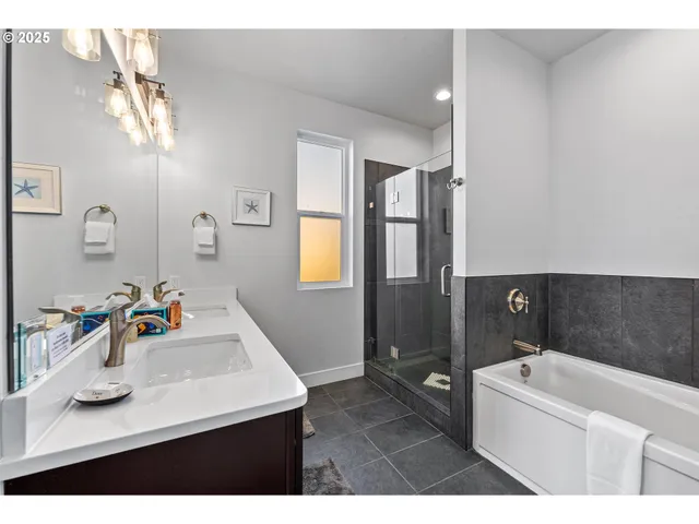 $649,000 | 30414 Driftwood Drive, Gold Beach, OR 97444