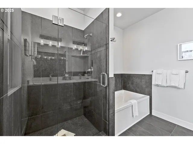 $649,000 | 30414 Driftwood Drive, Gold Beach, OR 97444