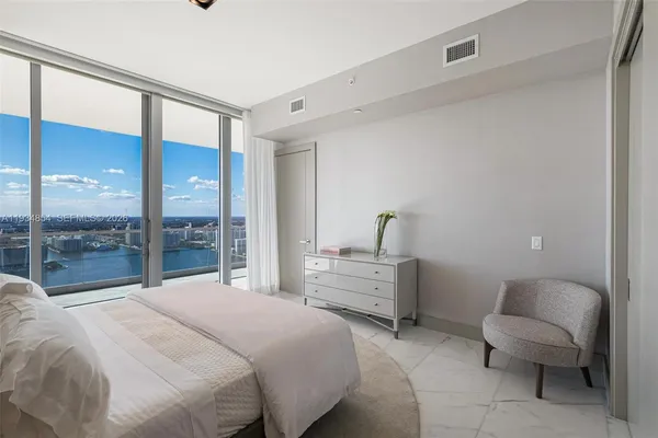 $18,800,000 | 18501 Collins Avenue, Unit 4003/4004, Sunny Isles Beach, FL 33160