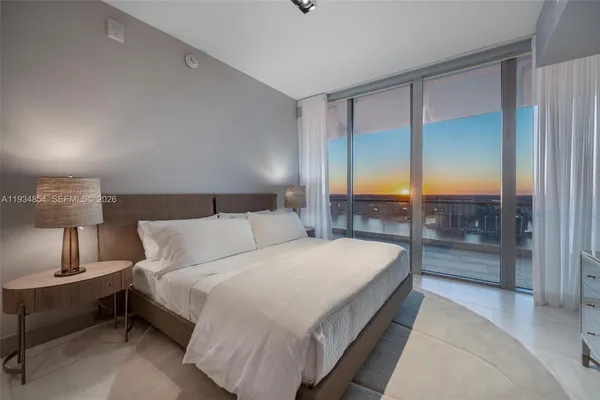 $18,800,000 | 18501 Collins Avenue, Unit 4003/4004, Sunny Isles Beach, FL 33160