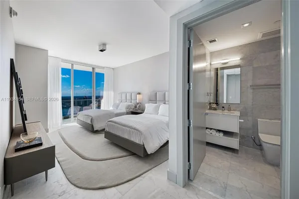 $18,800,000 | 18501 Collins Avenue, Unit 4003/4004, Sunny Isles Beach, FL 33160