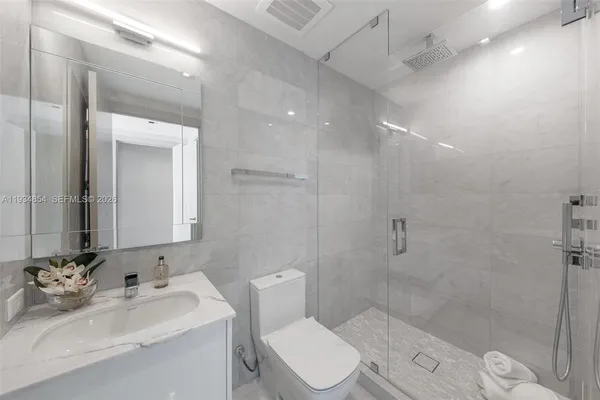 $18,800,000 | 18501 Collins Avenue, Unit 4003/4004, Sunny Isles Beach, FL 33160